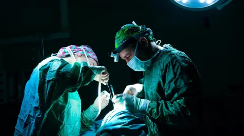 Rinoplastie Ultrasonică & Structurală
